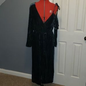 NWT Zara Green Velvet Midi Dress